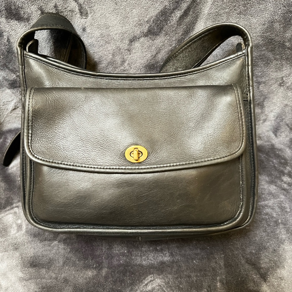 Rare Coach Black Taft bag - project